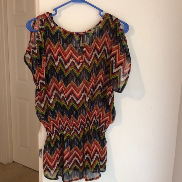 Chevron blouse of many colors - Picture 3 of 3